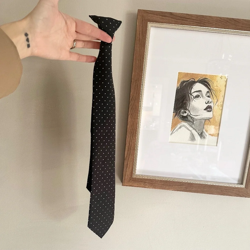 Clip on clip-on tie